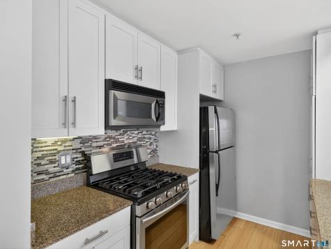 400 Bank Street New London CT 06320