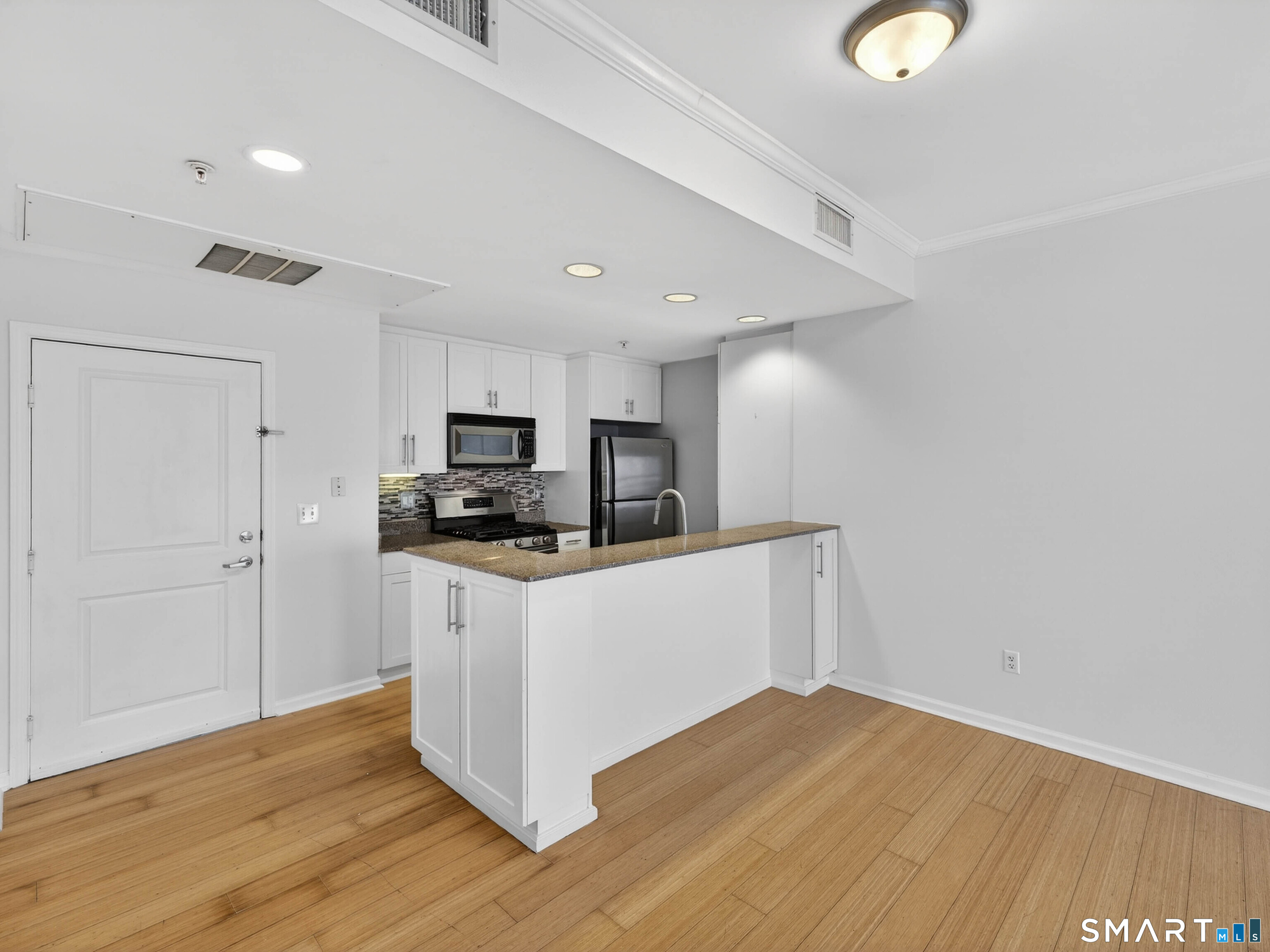 400 Bank Street New London CT 06320