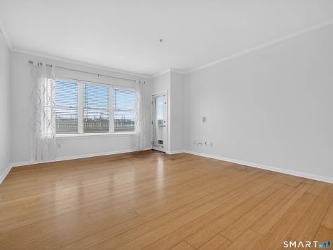 400 Bank Street New London CT 06320