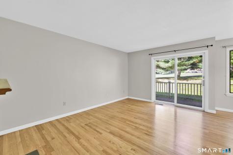 8 Julia Court East Windsor CT 06016