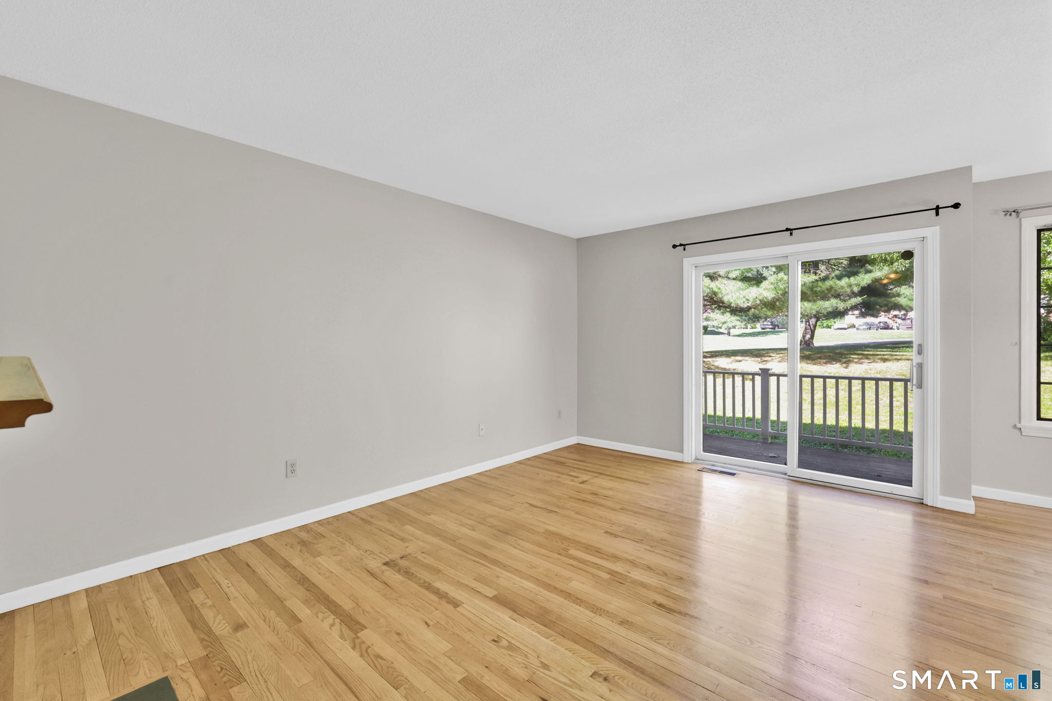 8 Julia Court East Windsor CT 06016