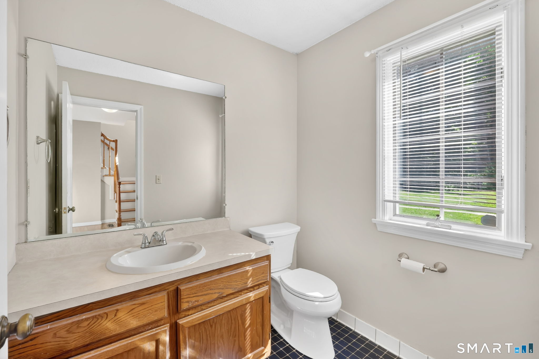 8 Julia Court East Windsor CT 06016