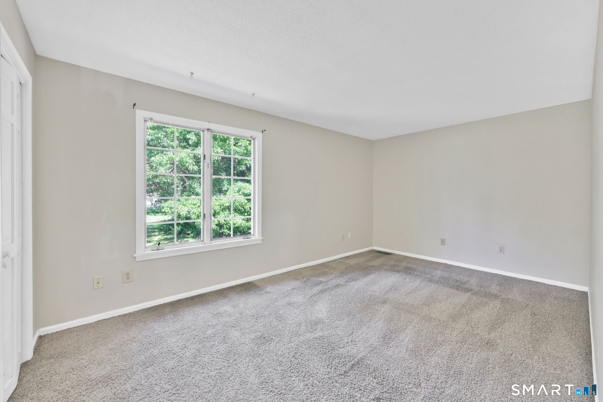 8 Julia Court East Windsor CT 06016