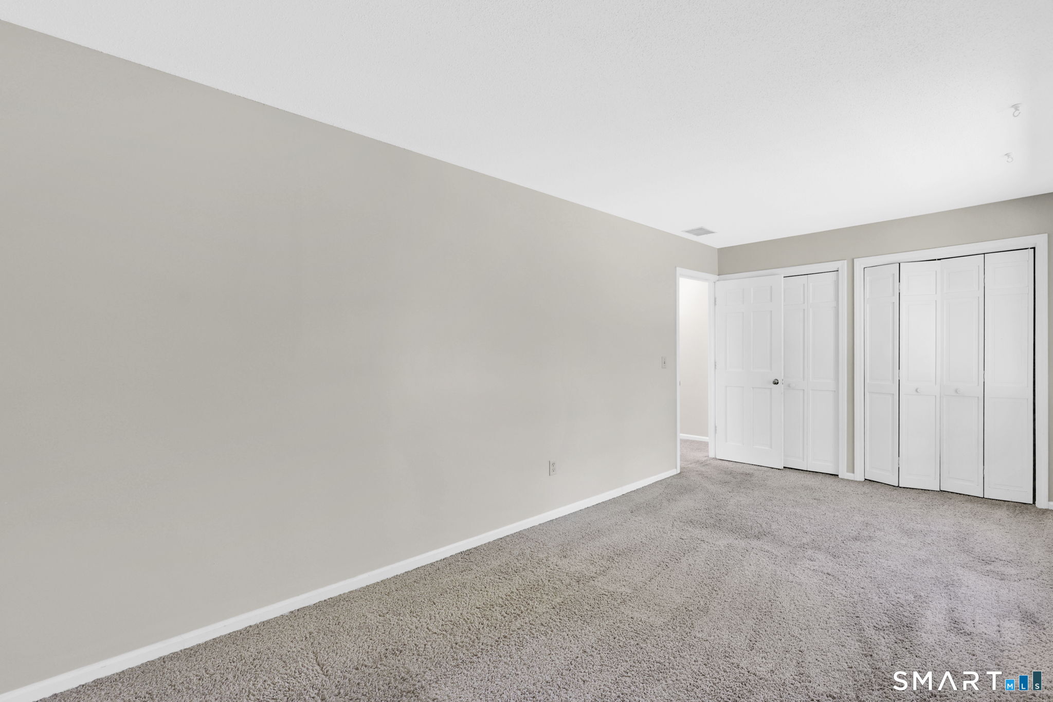 8 Julia Court East Windsor CT 06016