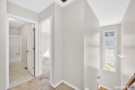 8 Julia Court East Windsor CT 06016