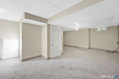 8 Julia Court East Windsor CT 06016