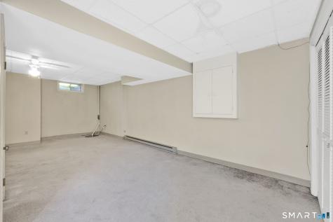 8 Julia Court East Windsor CT 06016