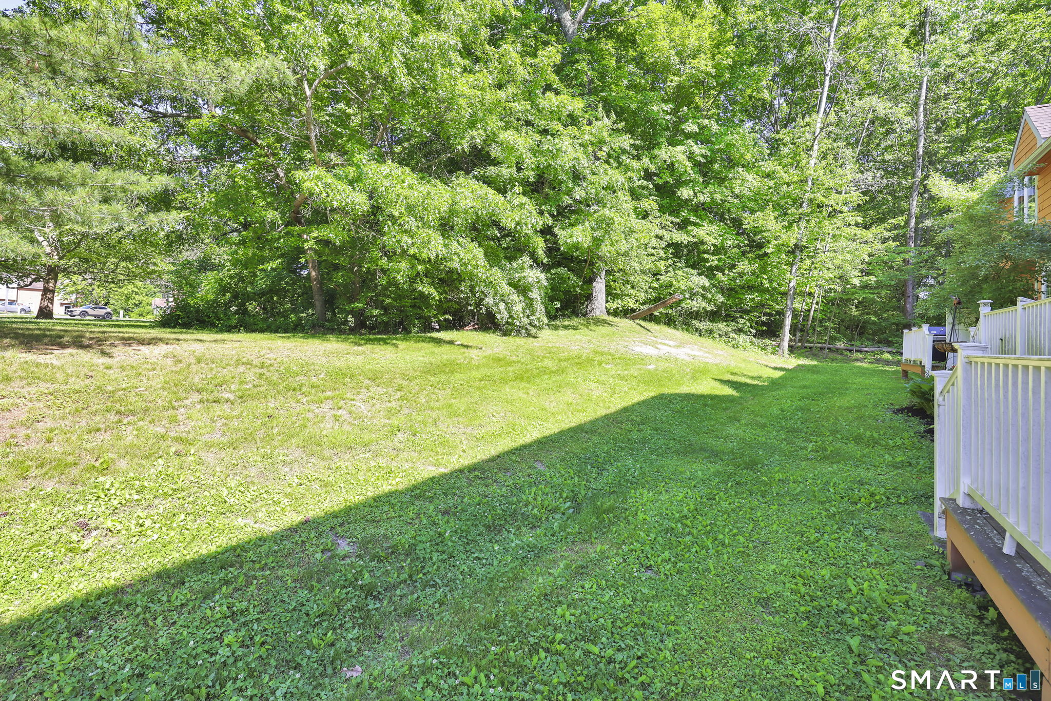 8 Julia Court East Windsor CT 06016