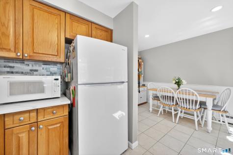 221 Brentwood Drive Wallingford CT 06492
