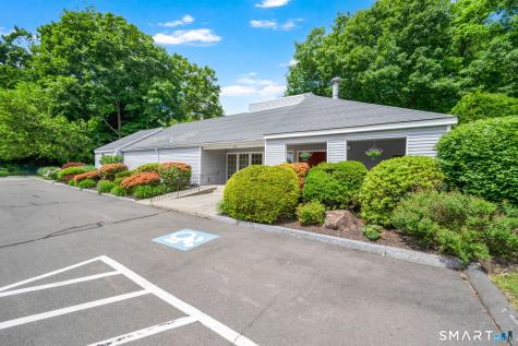 221 Brentwood Drive Wallingford CT 06492