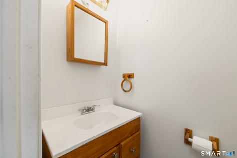 33 Bay Path Way Branford CT 06405