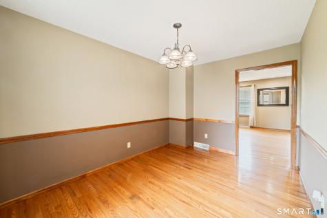 33 Bay Path Way Branford CT 06405