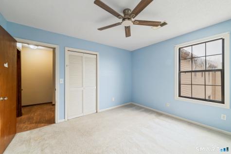 33 Bay Path Way Branford CT 06405