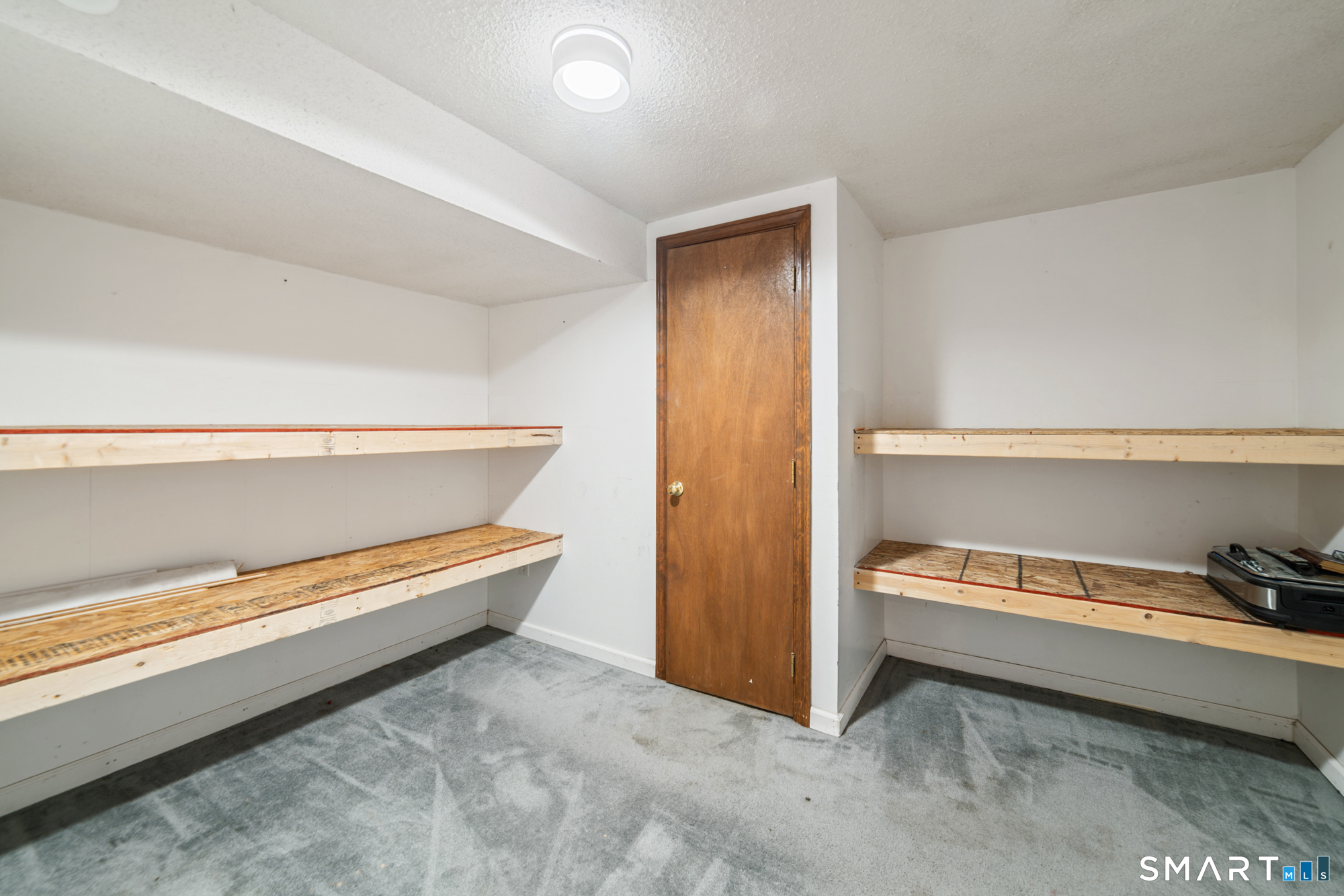 33 Bay Path Way Branford CT 06405