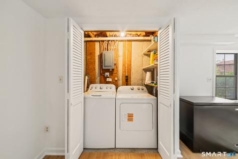 33 Bay Path Way Branford CT 06405