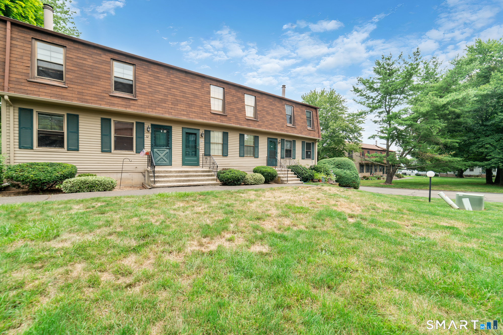 33 Bay Path Way Branford CT 06405