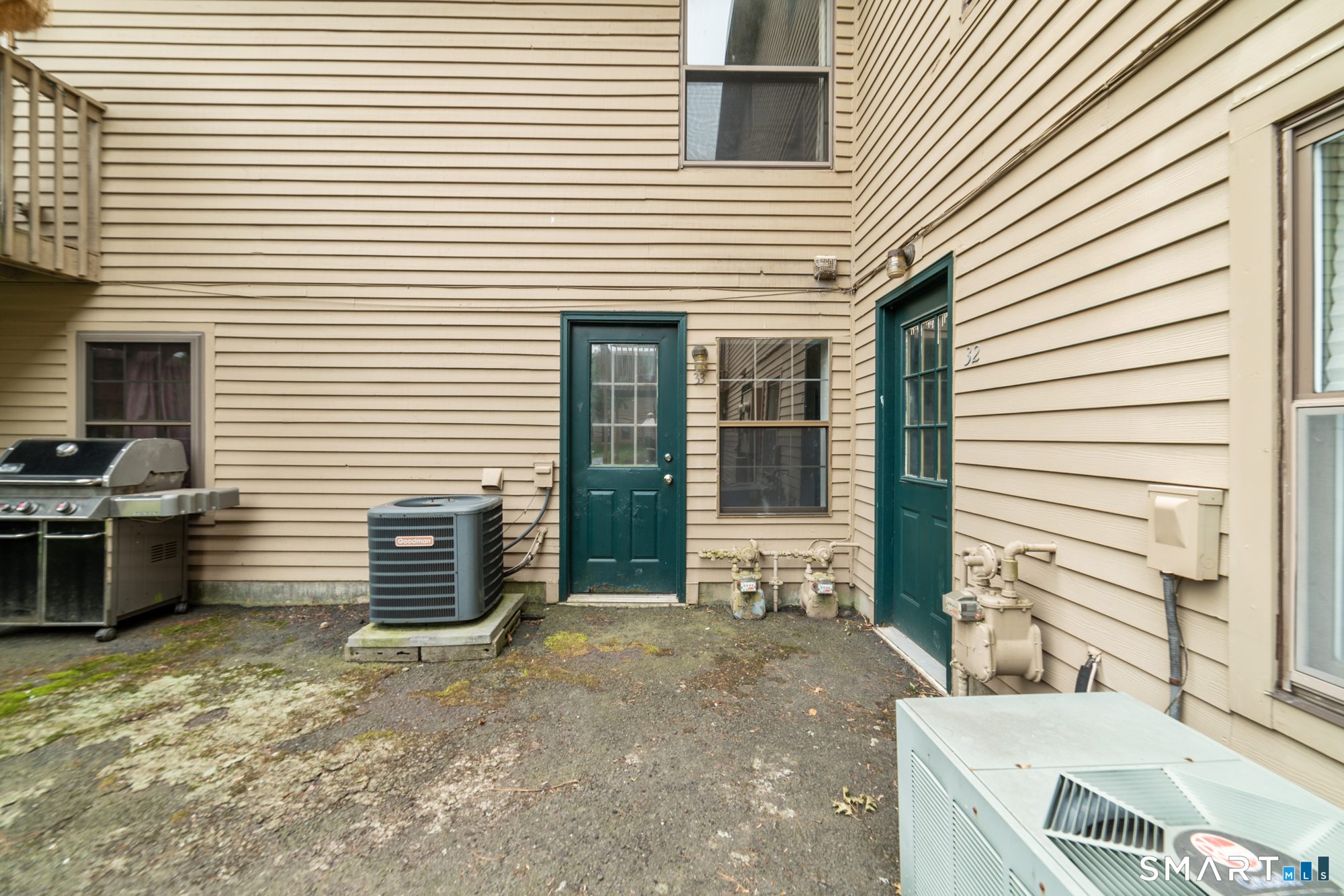 33 Bay Path Way Branford CT 06405