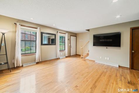 33 Bay Path Way Branford CT 06405