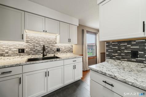 33 Bay Path Way Branford CT 06405