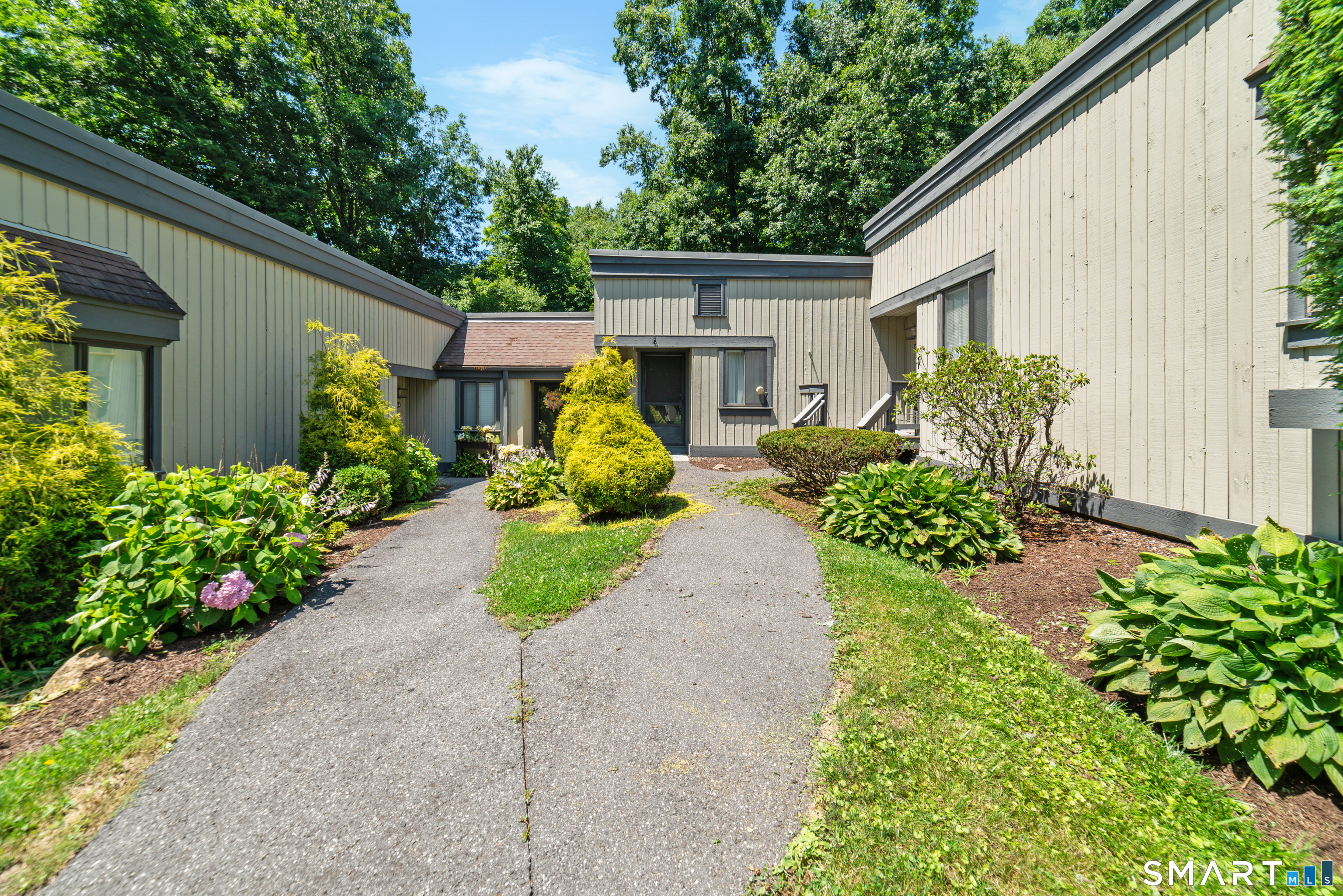 883 Heritage Village Southbury CT 06488