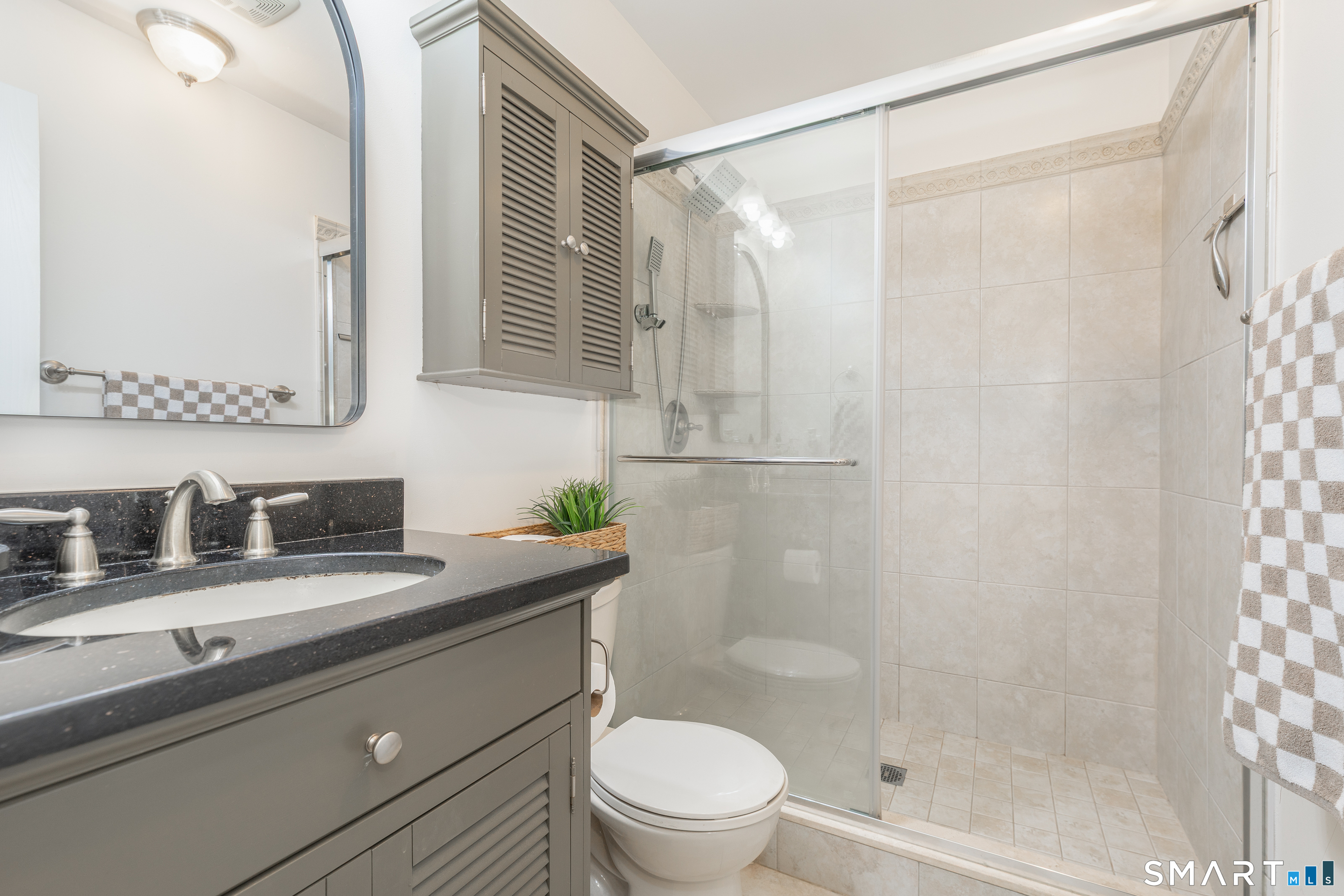 153 Foxwood Close Milford CT 06461