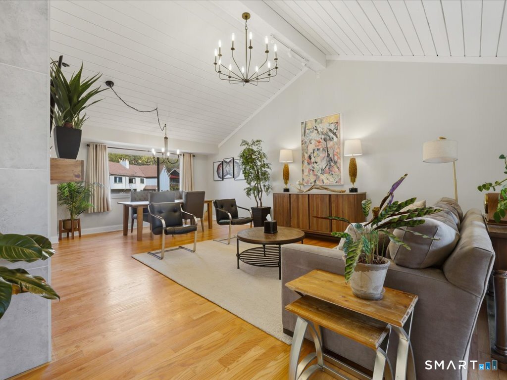 209 Acorn Lane Stratford CT 06614