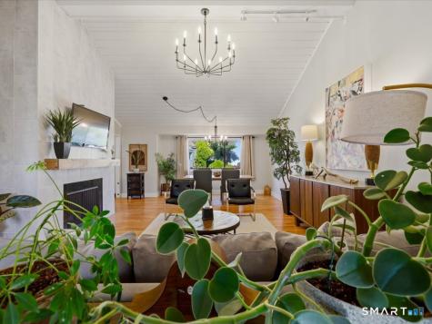 209 Acorn Lane Stratford CT 06614