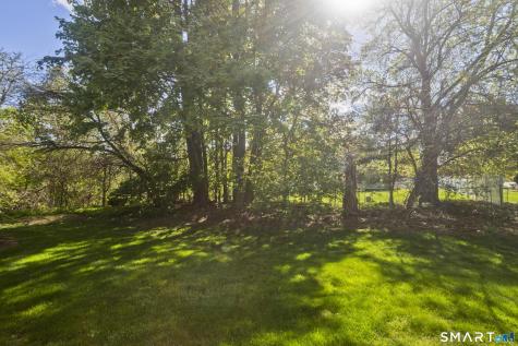 8 Dibble Hollow Lane Windsor Locks CT 06096