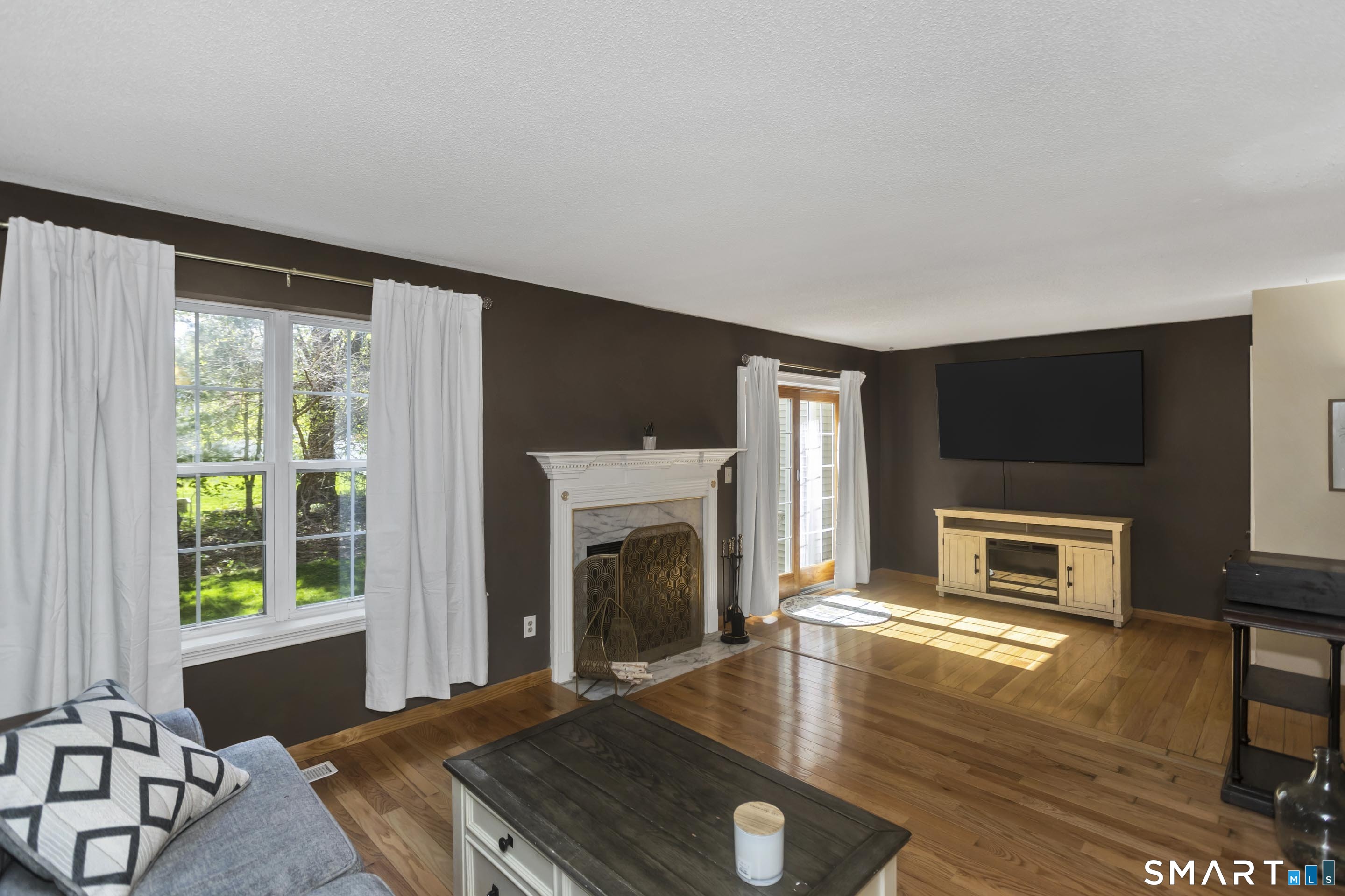 8 Dibble Hollow Lane Windsor Locks CT 06096
