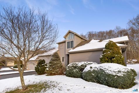 12 Elizabeth Court Stonington CT 06355