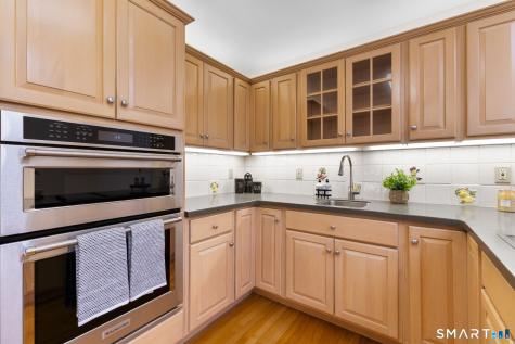 12 Elizabeth Court Stonington CT 06355