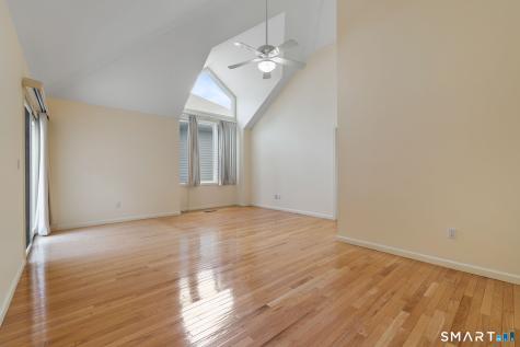 12 Elizabeth Court Stonington CT 06355