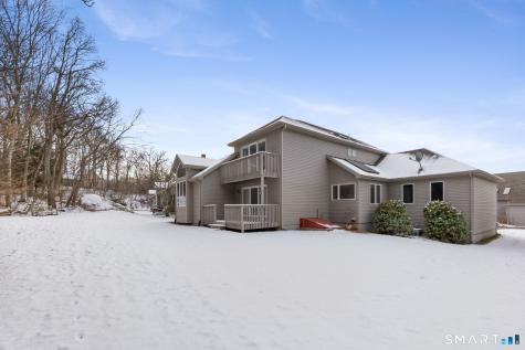 12 Elizabeth Court Stonington CT 06355