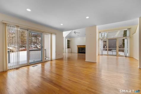 12 Elizabeth Court Stonington CT 06355