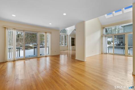 12 Elizabeth Court Stonington CT 06355