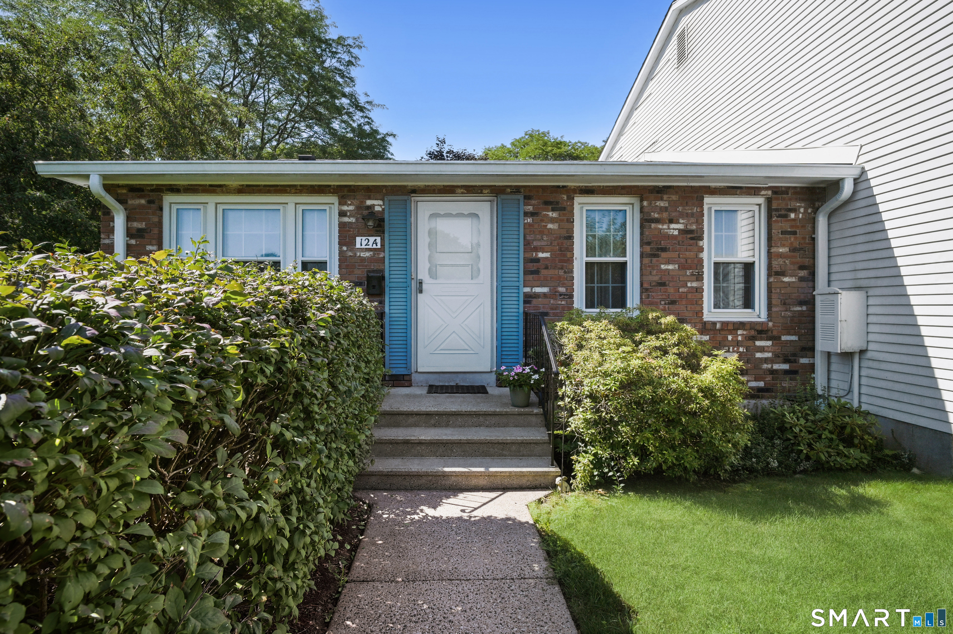 12 Esquire Drive Manchester CT 06042