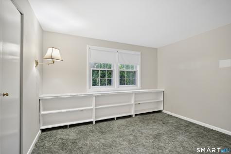 12 Esquire Drive Manchester CT 06042