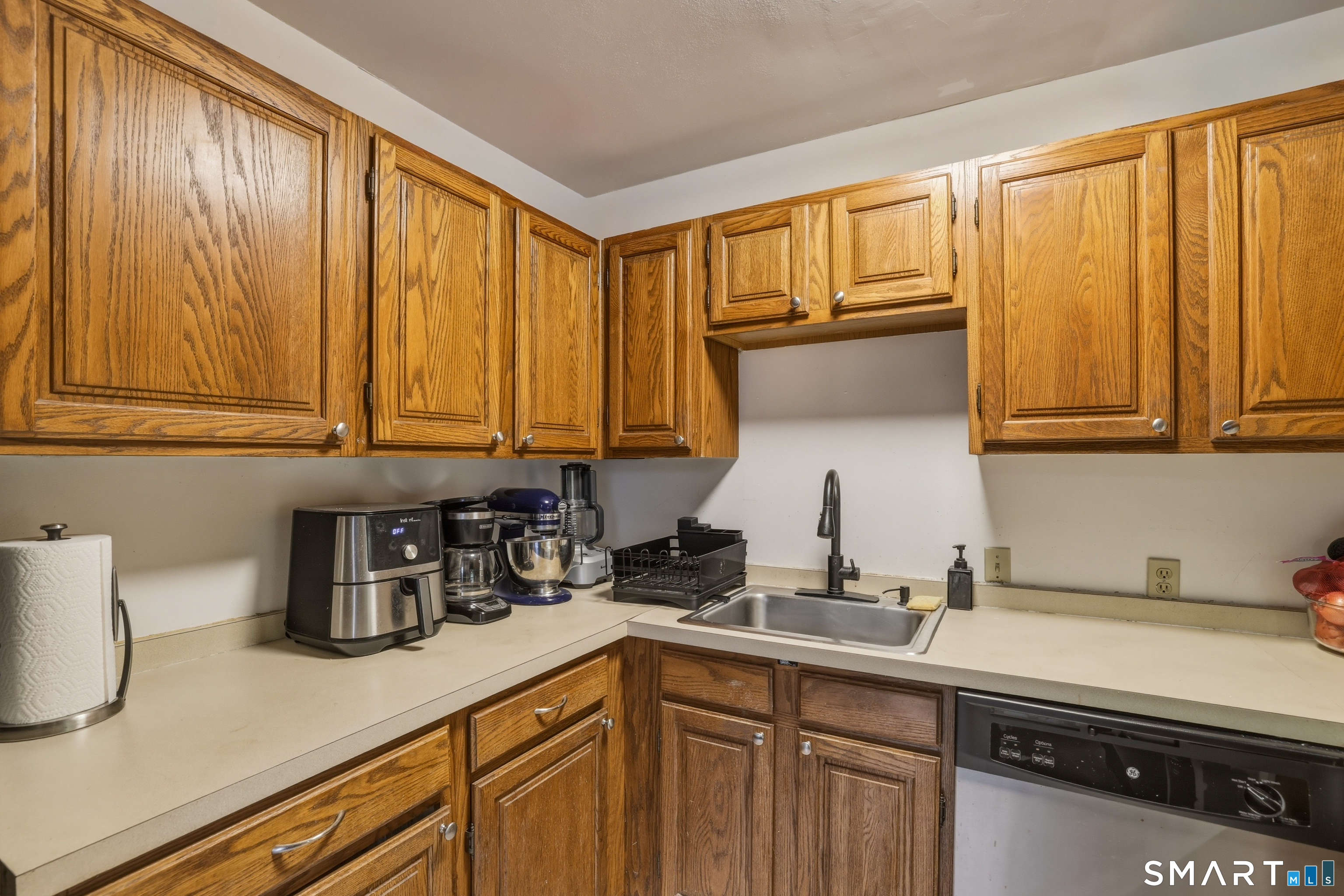 16 Vernon Avenue Vernon CT 06066