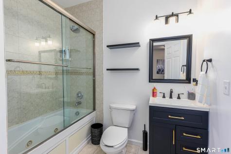 60 Maple Street Branford CT 06405