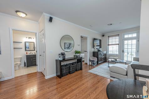 60 Maple Street Branford CT 06405