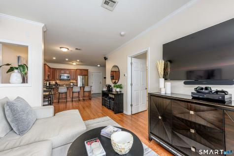 60 Maple Street Branford CT 06405