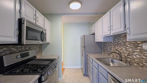 26 Julia Court East Windsor CT 06016