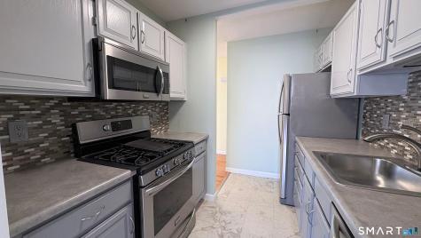 26 Julia Court East Windsor CT 06016