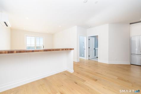 185 Main Street East Lyme CT 06357