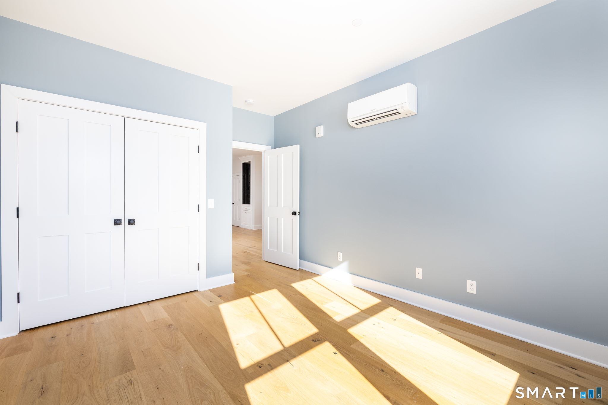 185 Main Street East Lyme CT 06357