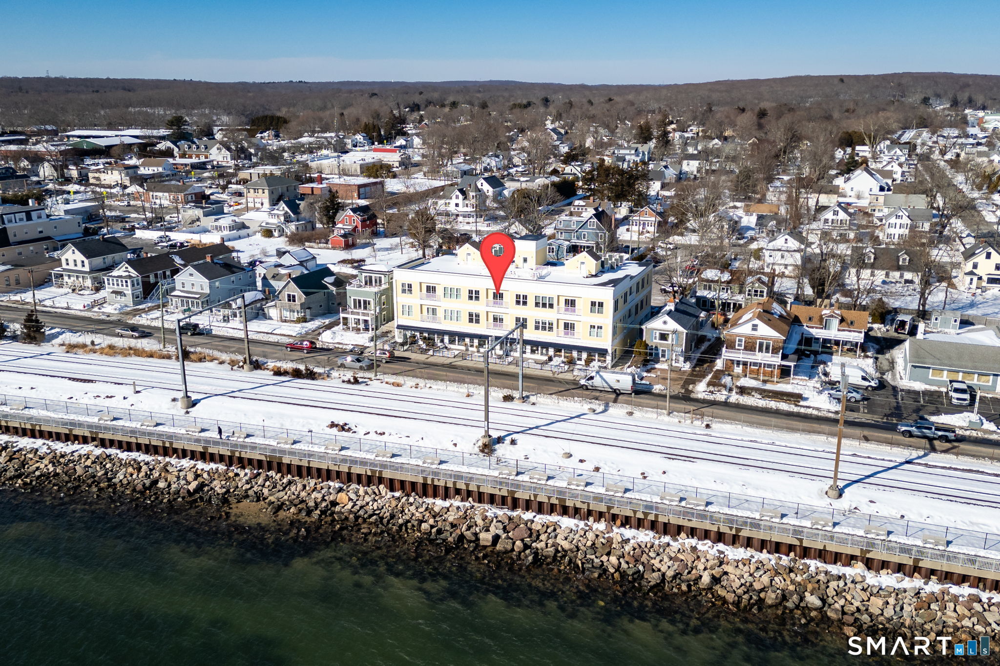 185 Main Street East Lyme CT 06357