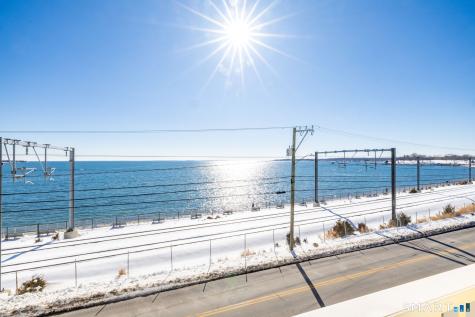 185 Main Street East Lyme CT 06357