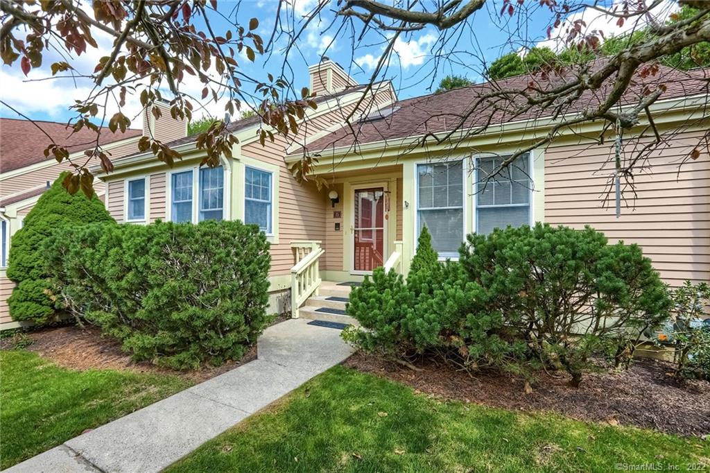 15 Brittania Drive Danbury CT 06811
