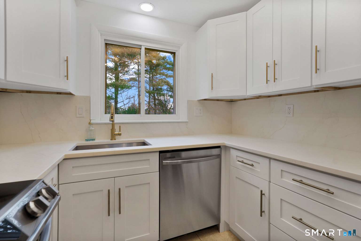 92 Spring Lane Suffield CT 06078
