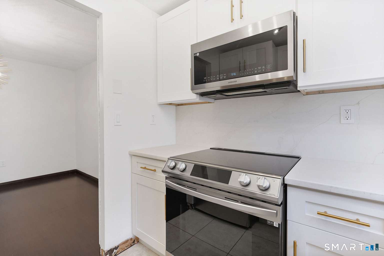 92 Spring Lane Suffield CT 06078